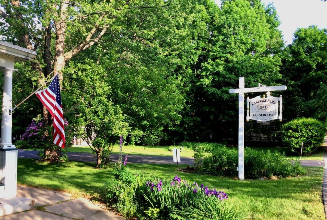 Carriage Barn Inn Keene Exterior photo